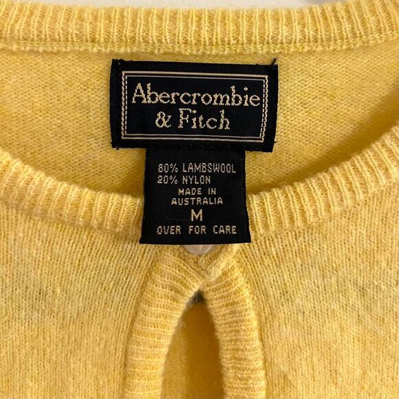 Vintage 1990s/2000s Abercrombie & Fitch Lambswool Pastel/Butter Yellow Cardigan - Picture 3 of 6
